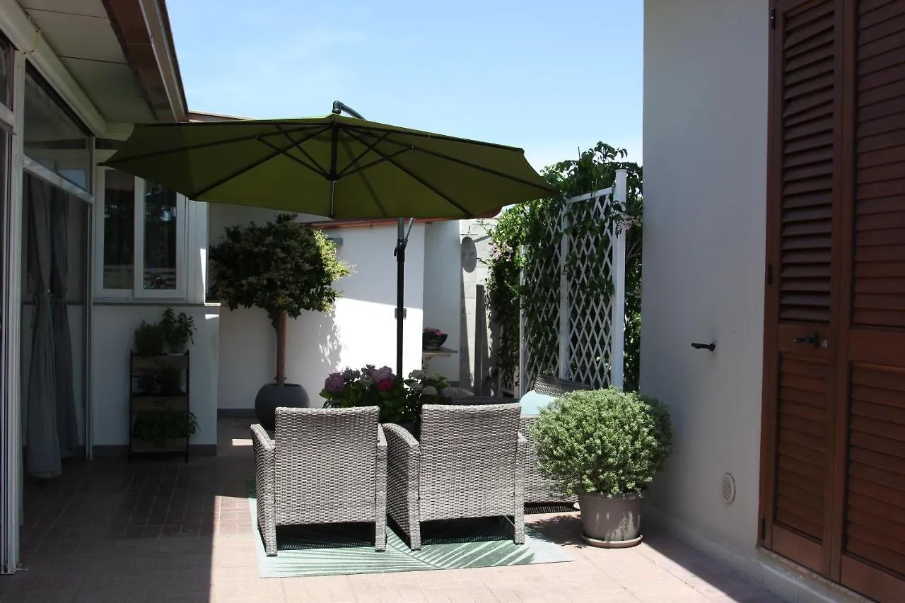 La Casa Del Viaggiatore Villa Milazzo 0*,  Italy